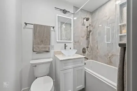 580 Newark Lane Hoffman Estates IL 60169