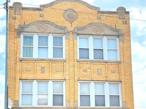 4343 West Diversey Avenue Chicago IL 60639