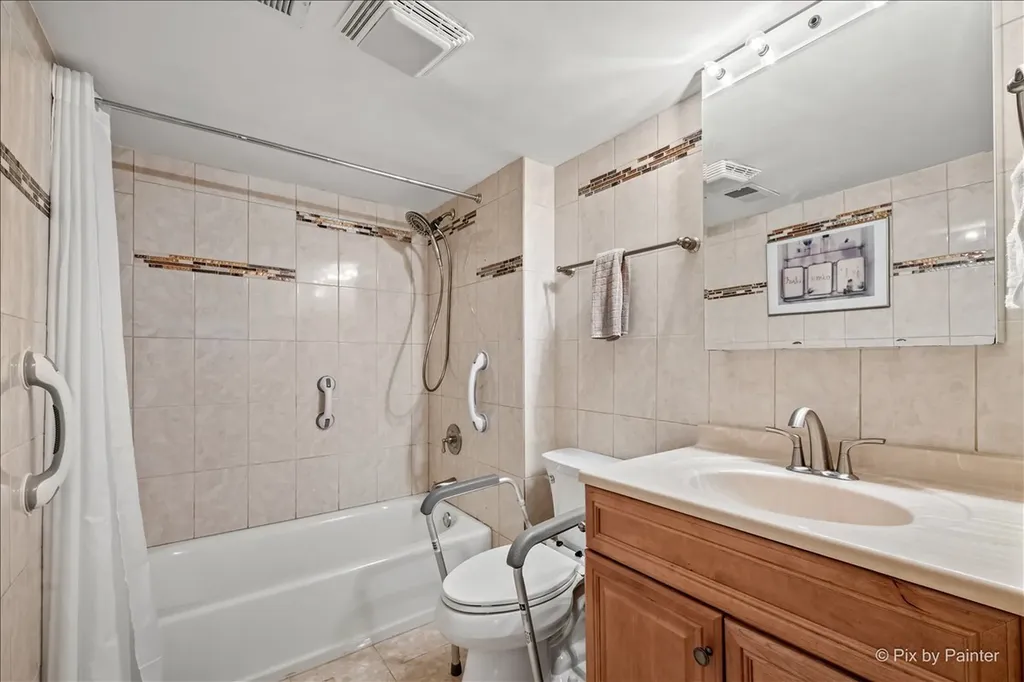 2530 Old Glenview Road Wilmette IL 60091