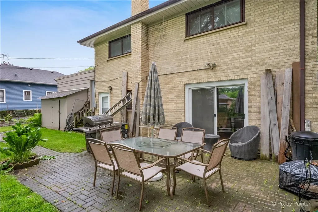 2530 Old Glenview Road Wilmette IL 60091