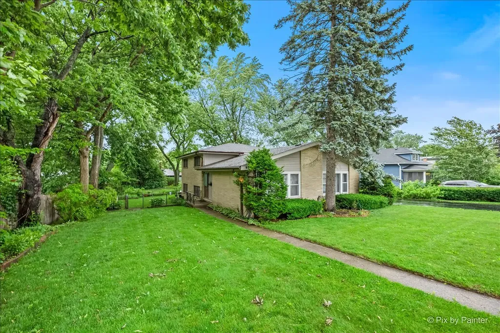 2530 Old Glenview Road Wilmette IL 60091