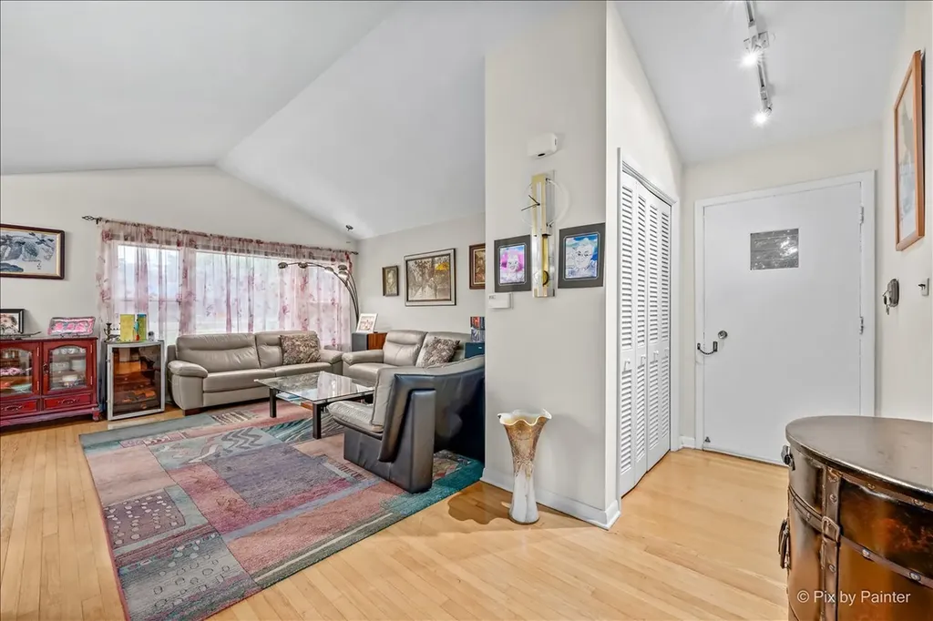 2530 Old Glenview Road Wilmette IL 60091