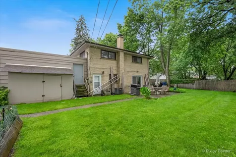 2530 Old Glenview Road Wilmette IL 60091