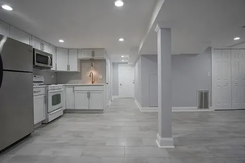5938 West 64th Street Chicago IL 60638