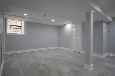 5938 West 64th Street Chicago IL 60638
