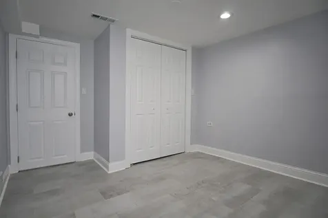 5938 West 64th Street Chicago IL 60638