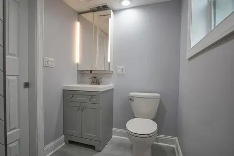 5938 West 64th Street Chicago IL 60638