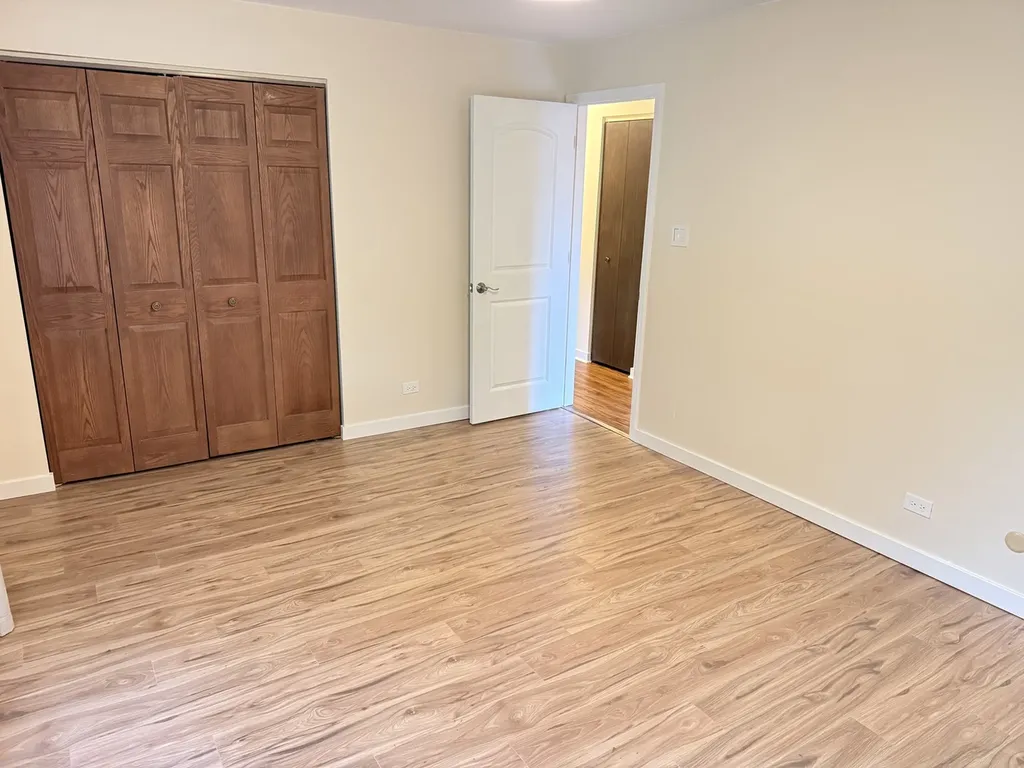 1756 Plymouth Court Wheaton IL 60189