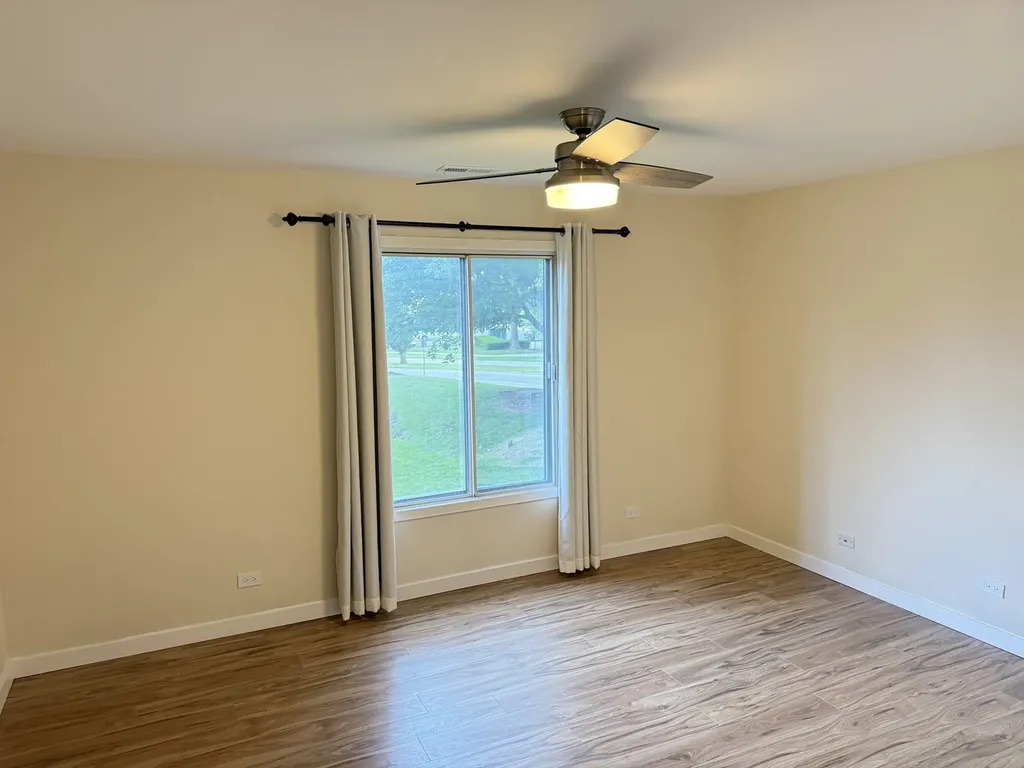 1756 Plymouth Court Wheaton IL 60189