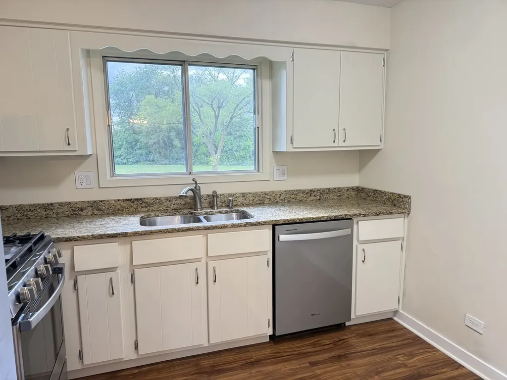1756 Plymouth Court Wheaton IL 60189