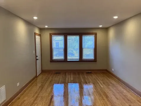 8532 South Yates Boulevard Chicago IL 60617