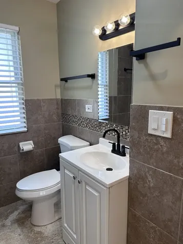 8532 South Yates Boulevard Chicago IL 60617