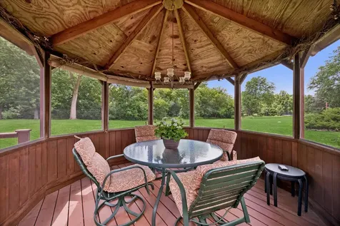 20620 North Swansway Deer Park IL 60010