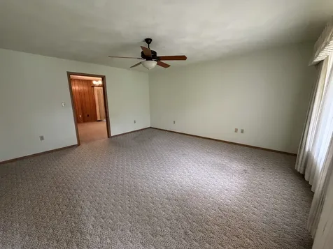 605 East Market Street Farmer City IL 61842