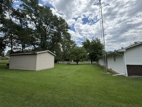605 East Market Street Farmer City IL 61842