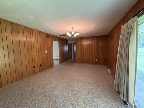 605 East Market Street Farmer City IL 61842