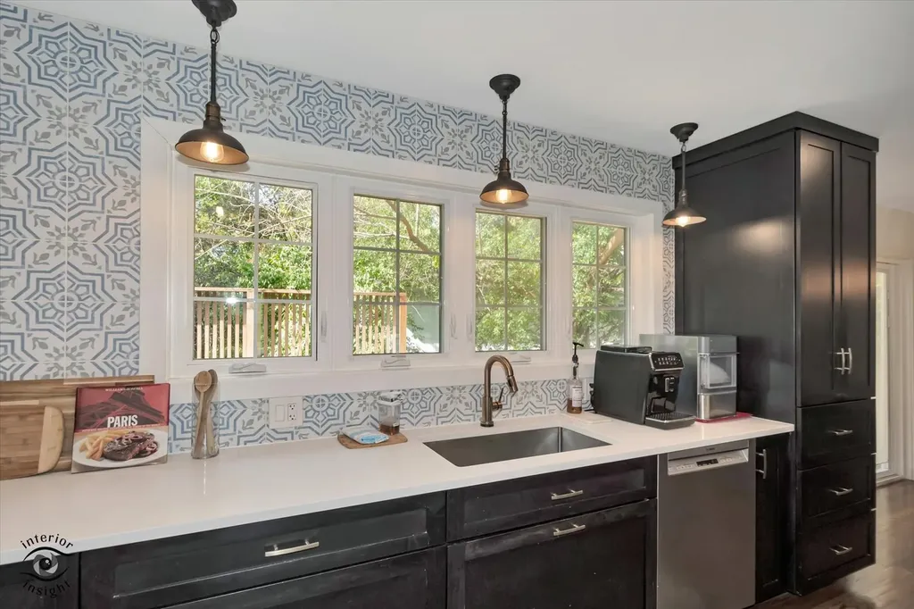 829 East Porter Avenue Naperville IL 60540