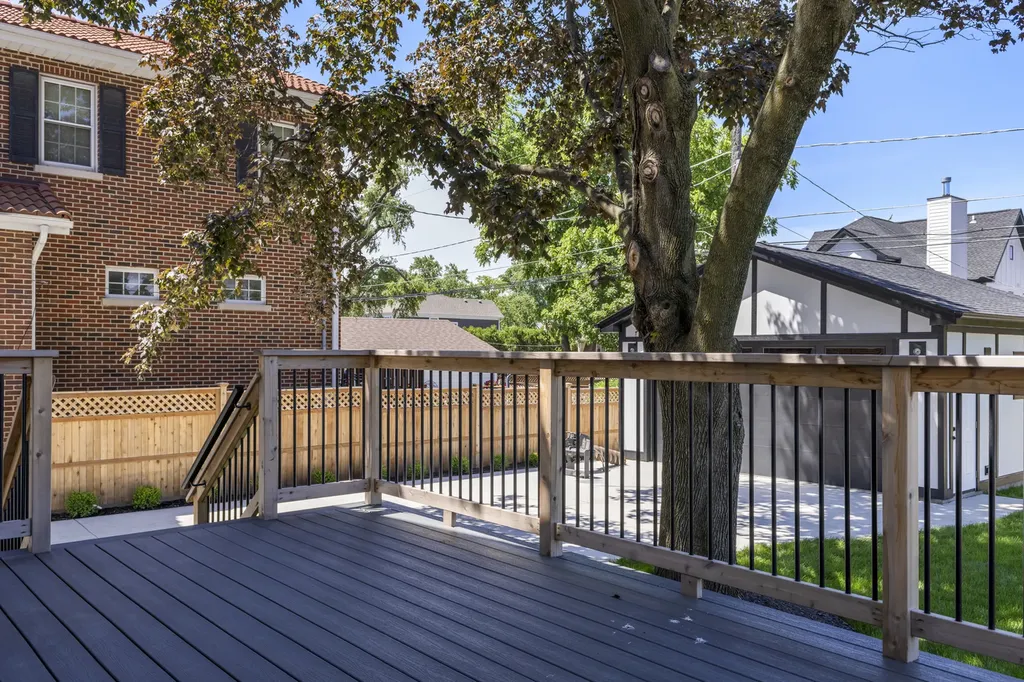 1700 Courtland Avenue Park Ridge IL 60068
