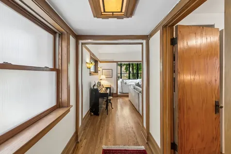 2736 North Mildred Avenue Chicago IL 60614
