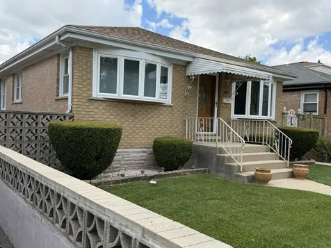 3208 North Hawthorne Street Franklin Park IL 60131