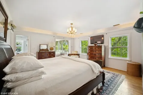 82 Woodley Road Winnetka IL 60093