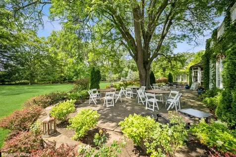 82 Woodley Road Winnetka IL 60093