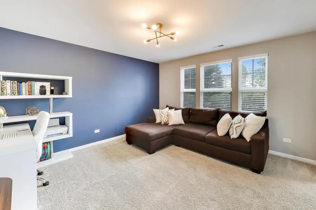 3545 Mulligan Drive Woodridge IL 60517