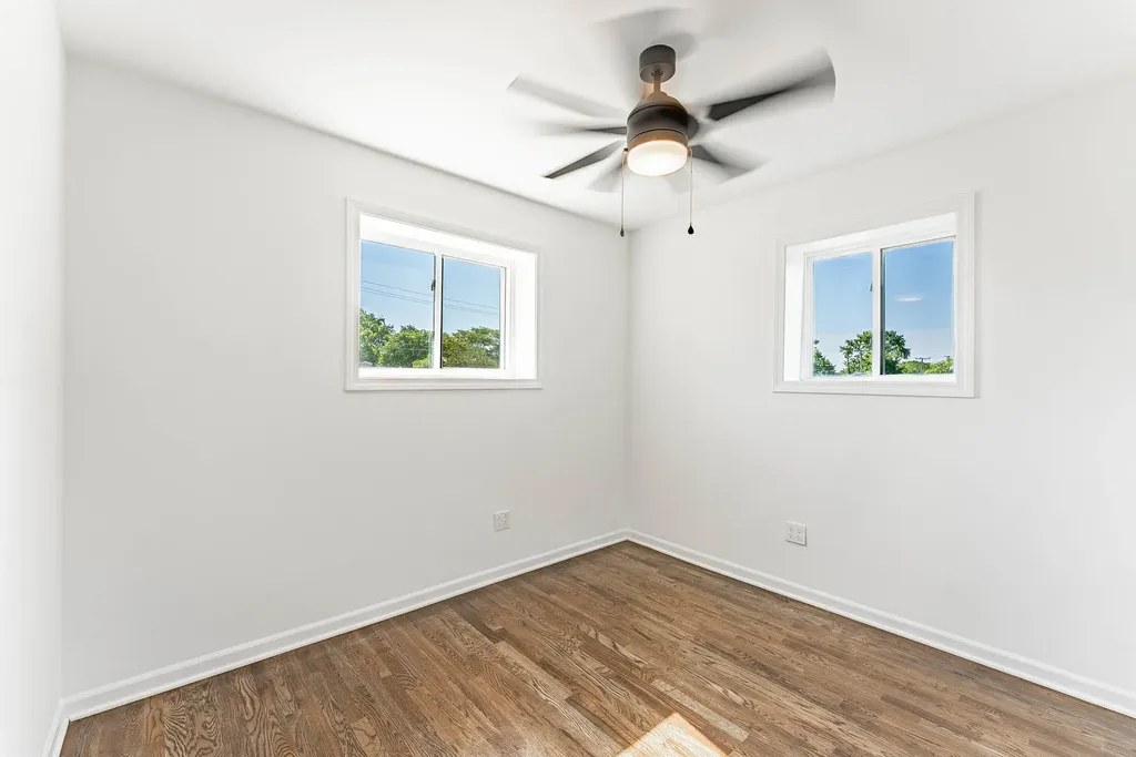 9131 South Parnell Avenue Chicago IL 60620