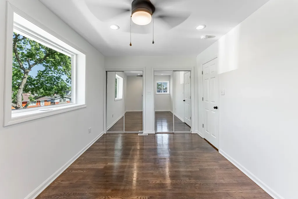 9131 South Parnell Avenue Chicago IL 60620