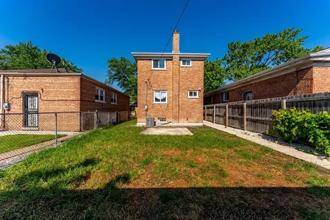 9131 South Parnell Avenue Chicago IL 60620