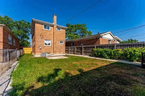 9131 South Parnell Avenue Chicago IL 60620