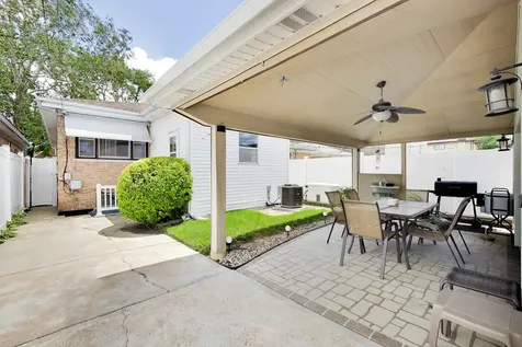 1118 Bohland Avenue Bellwood IL 60104