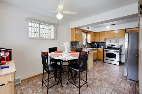 1118 Bohland Avenue Bellwood IL 60104