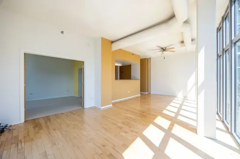 1000 West Leland Avenue Chicago IL 60640