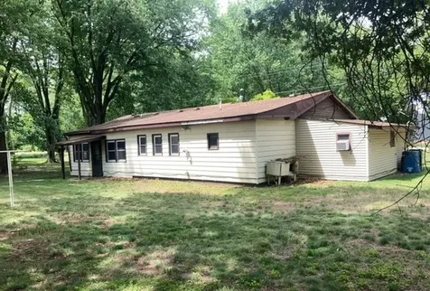 1566 Aurora Street Dixon IL 61021
