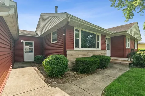 130 Lee Street Manhattan IL 60442