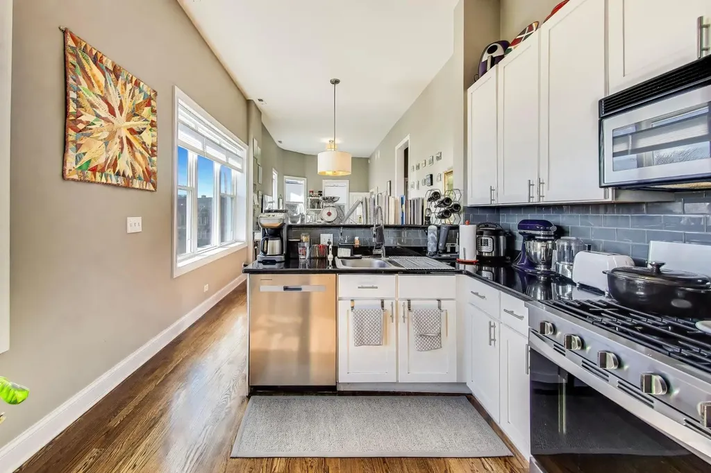 2601 North Hamlin Avenue Chicago IL 60647