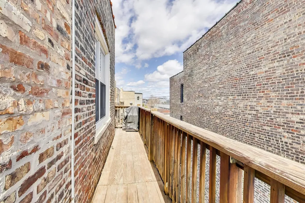 2601 North Hamlin Avenue Chicago IL 60647