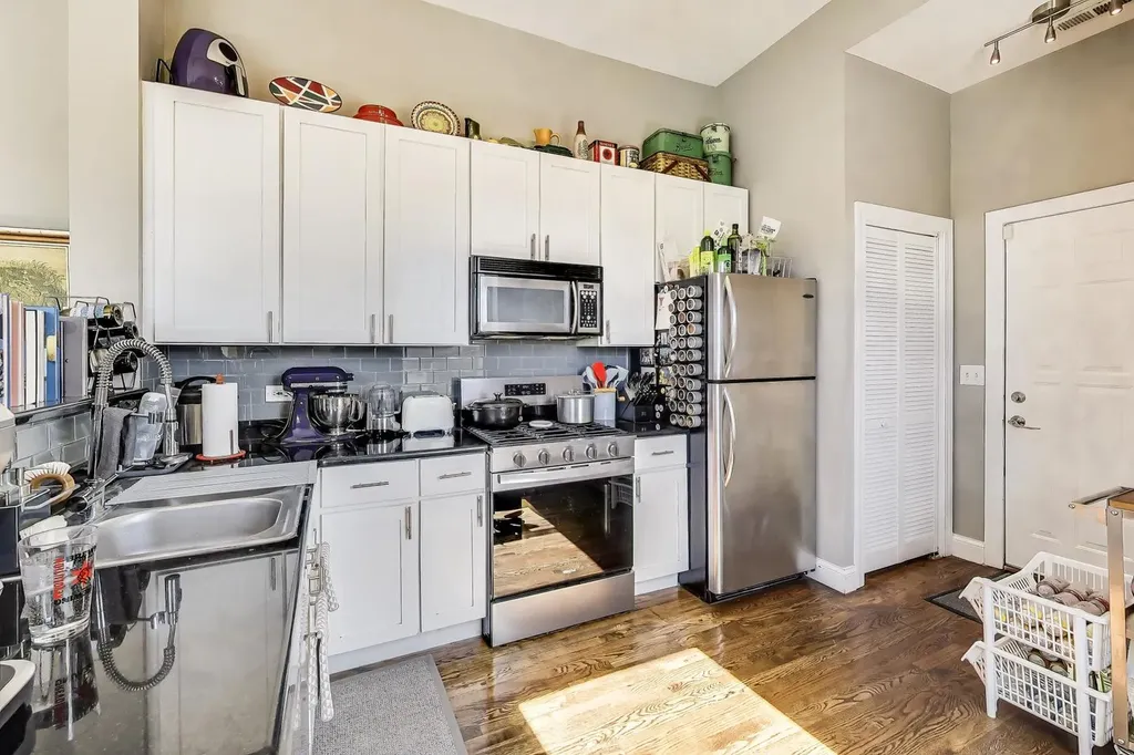 2601 North Hamlin Avenue Chicago IL 60647