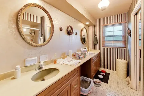1014 East Crabtree Drive Arlington Heights IL 60004