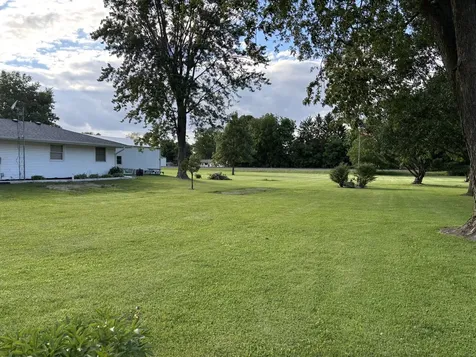 312 Water Street Earlville IL 60518