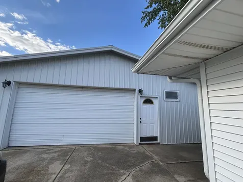 312 Water Street Earlville IL 60518