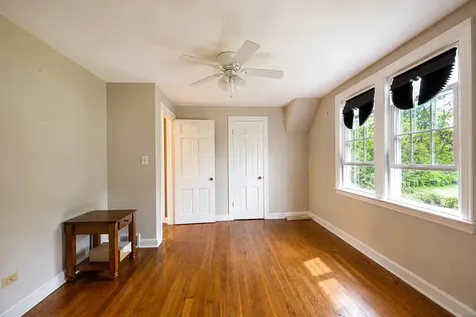 105 South Seymour Avenue Grayslake IL 60030