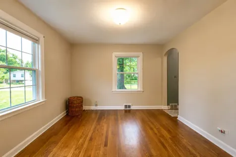 105 South Seymour Avenue Grayslake IL 60030