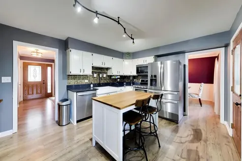 8 Charles Court Buffalo Grove IL 60089