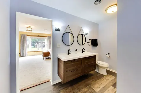 8 Charles Court Buffalo Grove IL 60089