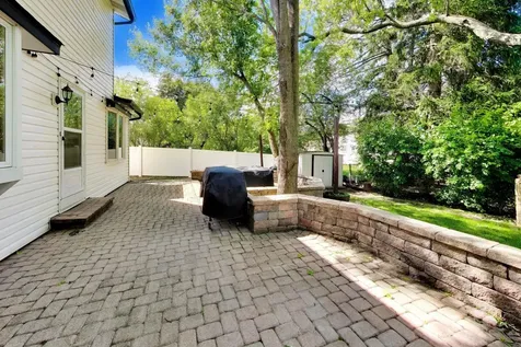 8 Charles Court Buffalo Grove IL 60089
