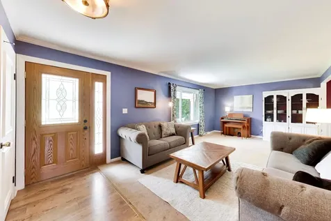 8 Charles Court Buffalo Grove IL 60089