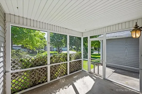 708 Harmony Court North Aurora IL 60542