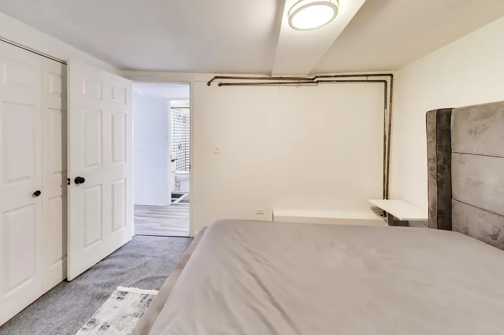 5412 North Western Avenue Chicago IL 60625